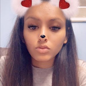 Meet your Posher, Anjali